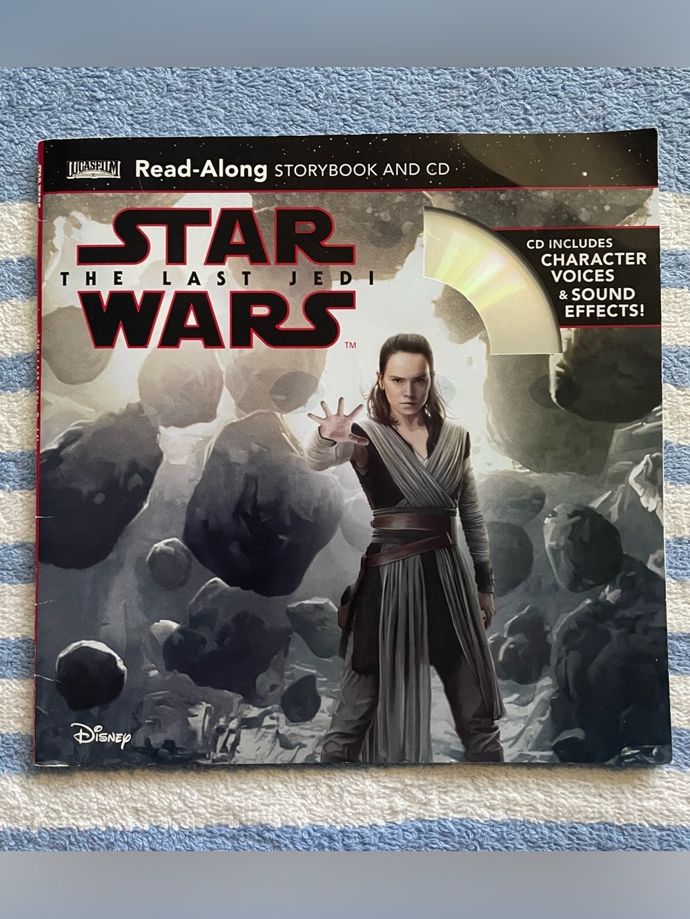 Star Wars: The Last Jedi Star Wars: The Last Jedi Read-Along Storybook and CD
